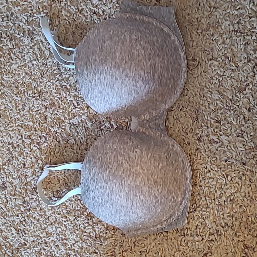 Pink bra 34dd